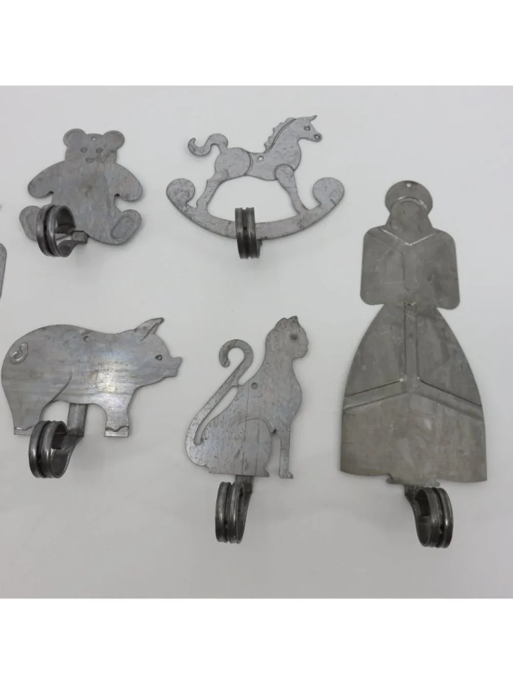 VTG Set of 6 Silver Tone Metal Amish Country Hanging Wall Hooks Grannycore Farm